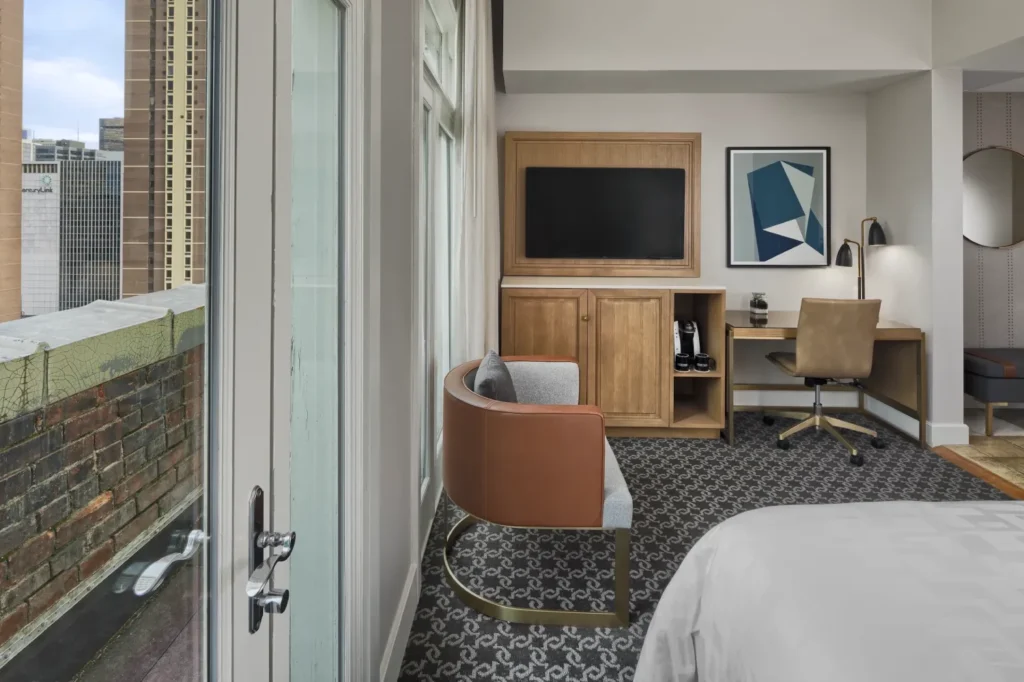 Superior Queen With Balcony 2